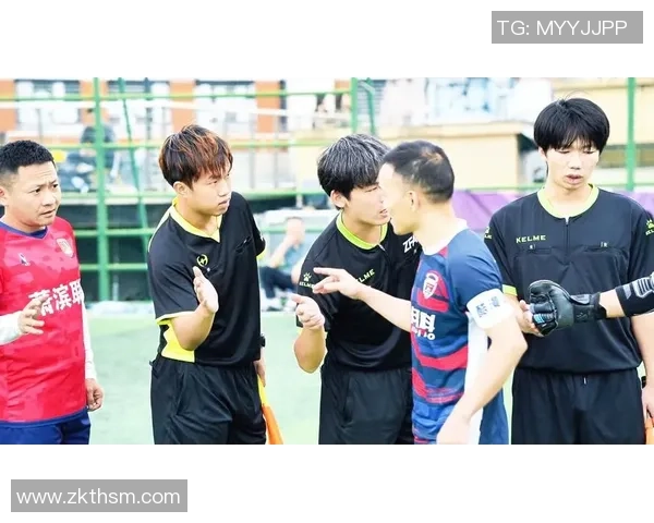 足球明星合照趣味玩法揭秘如何与偶像一起留住精彩瞬间